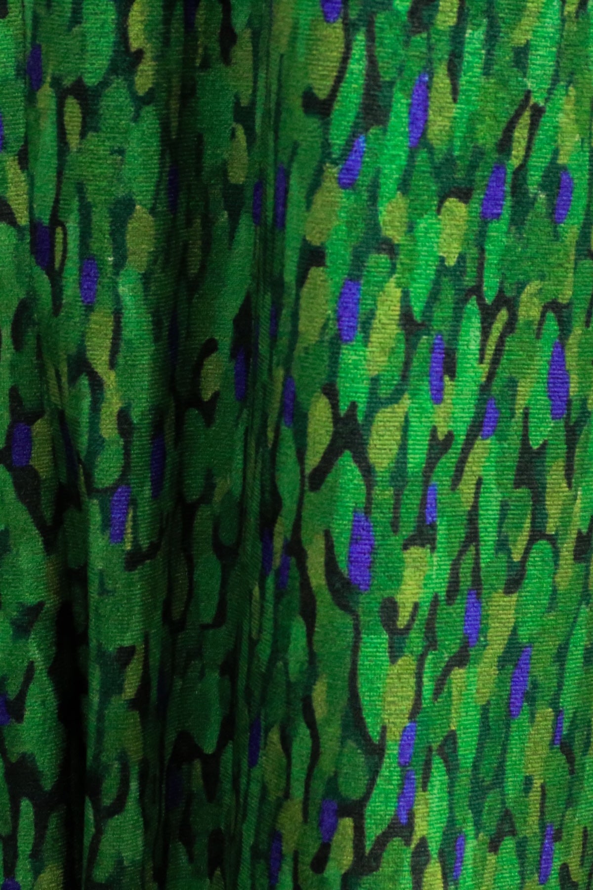 flecked emerald velvet swatch