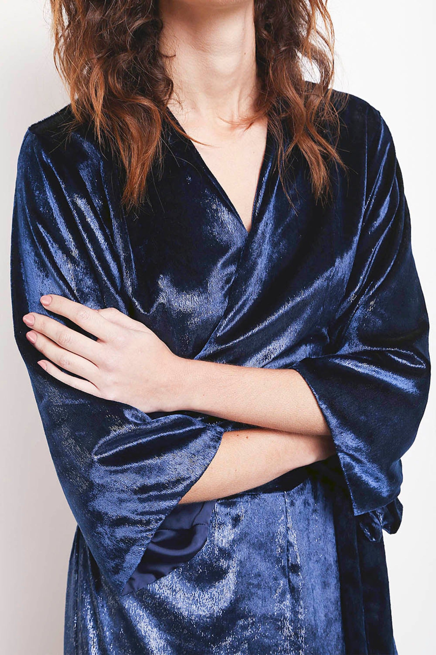 Isabel Manns reversible Chloe velvet kimono in midnight shimmer and navy reverse side handcrafted in London