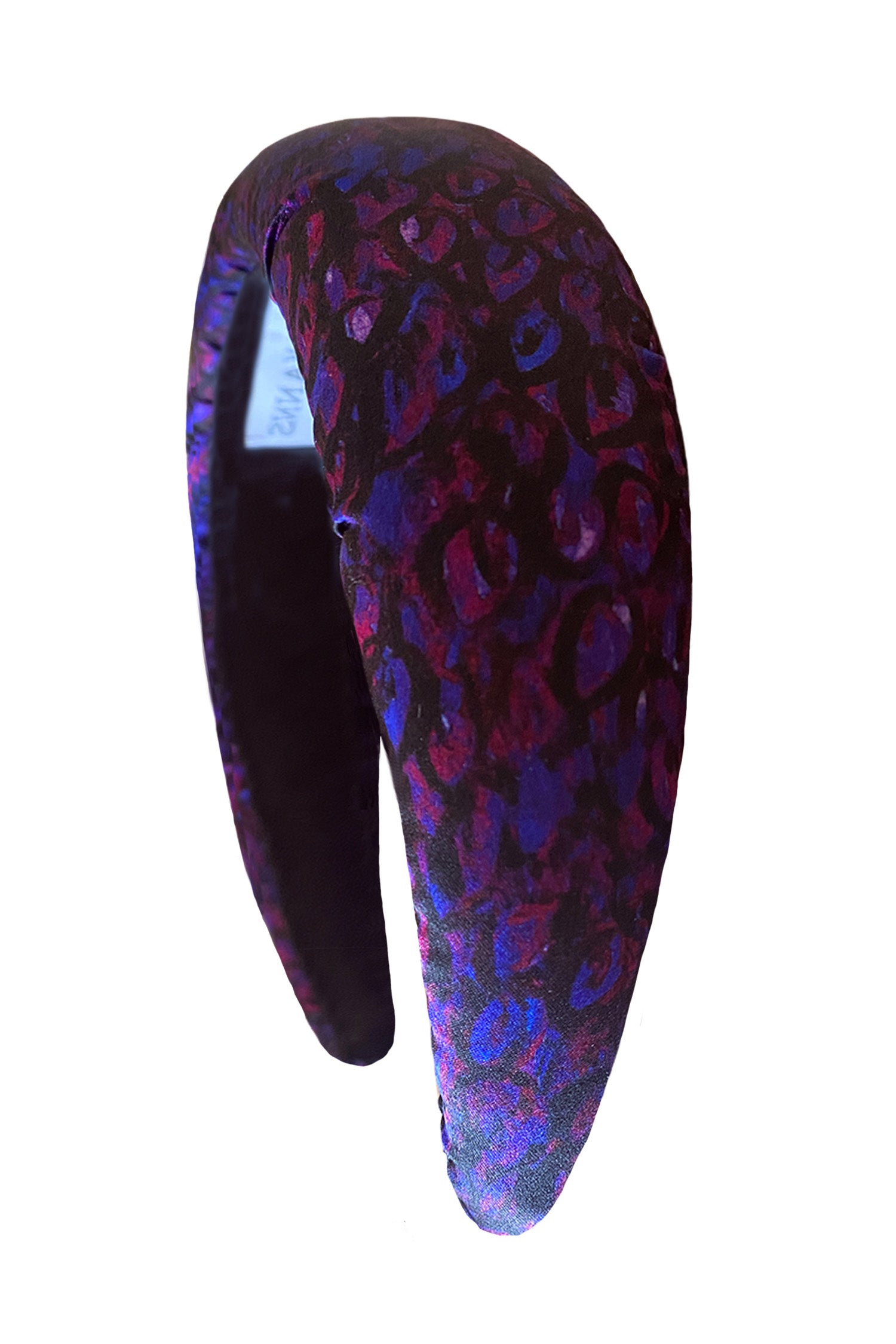A beautiful silk satin headband in our Purple Mystery print gives you a versatile and stylish hair accessory